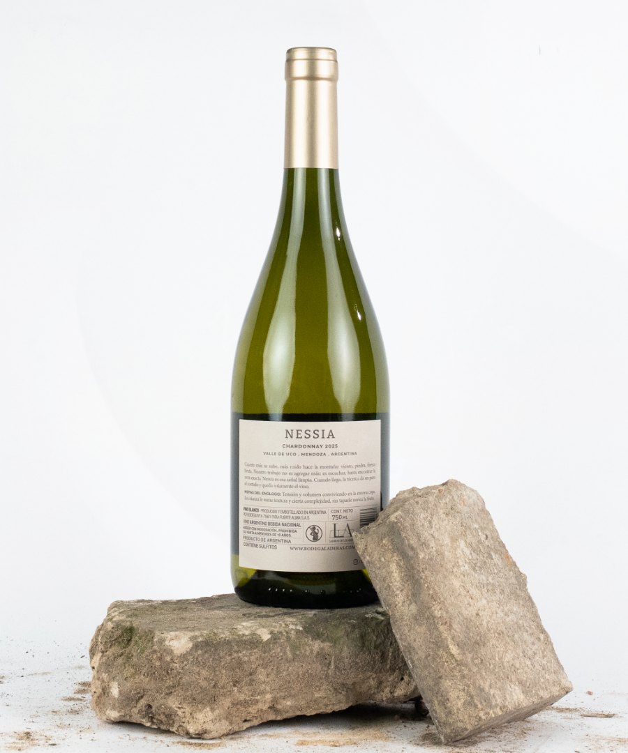 Nessia Chardonnay 2025 — contraetiqueta